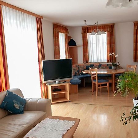 Pension Hiesel-Villa Untersbergblick Anthering Exteriér fotografie