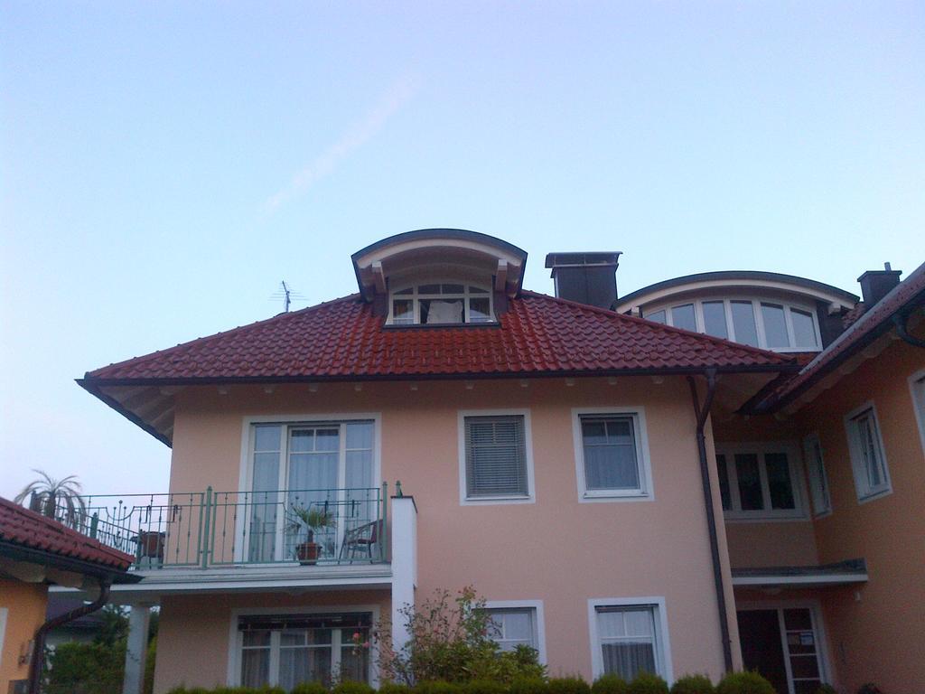 Pension Hiesel-Villa Untersbergblick Anthering Pokoj fotografie