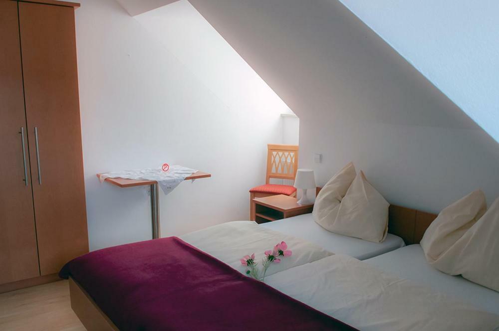 Pension Hiesel-Villa Untersbergblick Anthering Exteriér fotografie