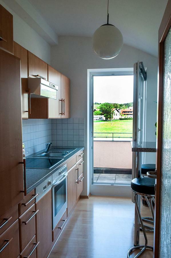Pension Hiesel-Villa Untersbergblick Anthering Exteriér fotografie