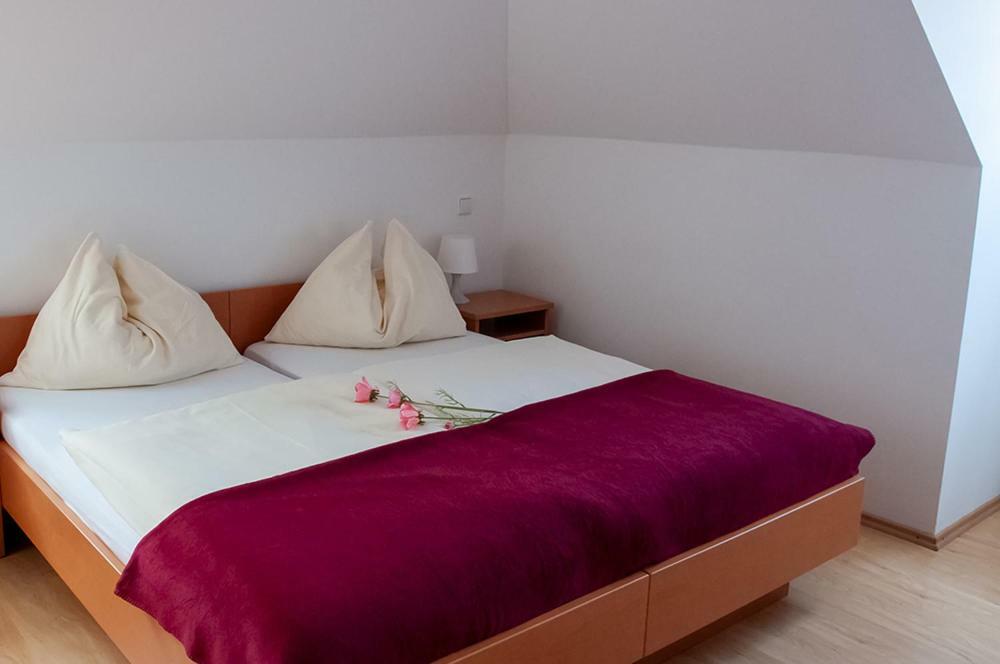 Pension Hiesel-Villa Untersbergblick Anthering Exteriér fotografie